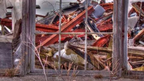 Trashed Mclaughlin photo 4