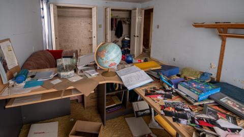 January 2020 - Abandoned House with Abandoned Luxury BMW-20.jpg