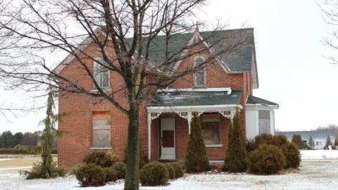 Cullen Houses - The-Prettiest-Street100.jpg