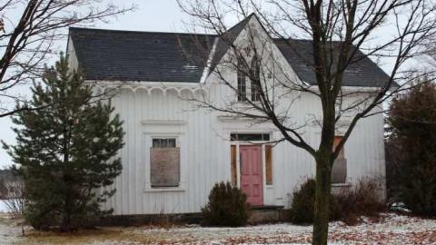 Cullen Houses - The-Prettiest-Street106.jpg