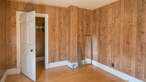 March 2019 - Urban Exploring of a Two Million Dollar Abandoned House-18.jpg