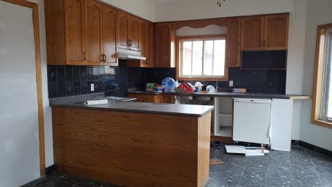 January 2019 - Exploring a Huge Abandoned House with a 4 Car Garage-2.jpg