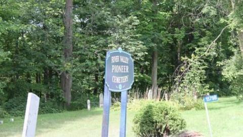 Pioneer Cemetary - River-Valley-Pioneer-Cemetary12.jpg