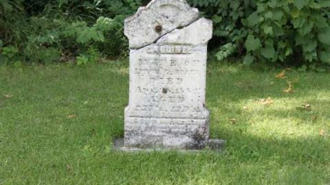 Pioneer Cemetary - River-Valley-Pioneer-Cemetary8.jpg