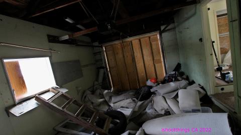 Board The Train. March 2022. - IMG_3362.JPG