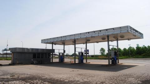 Quick Stop - June 2013 - DSC_0109.jpg