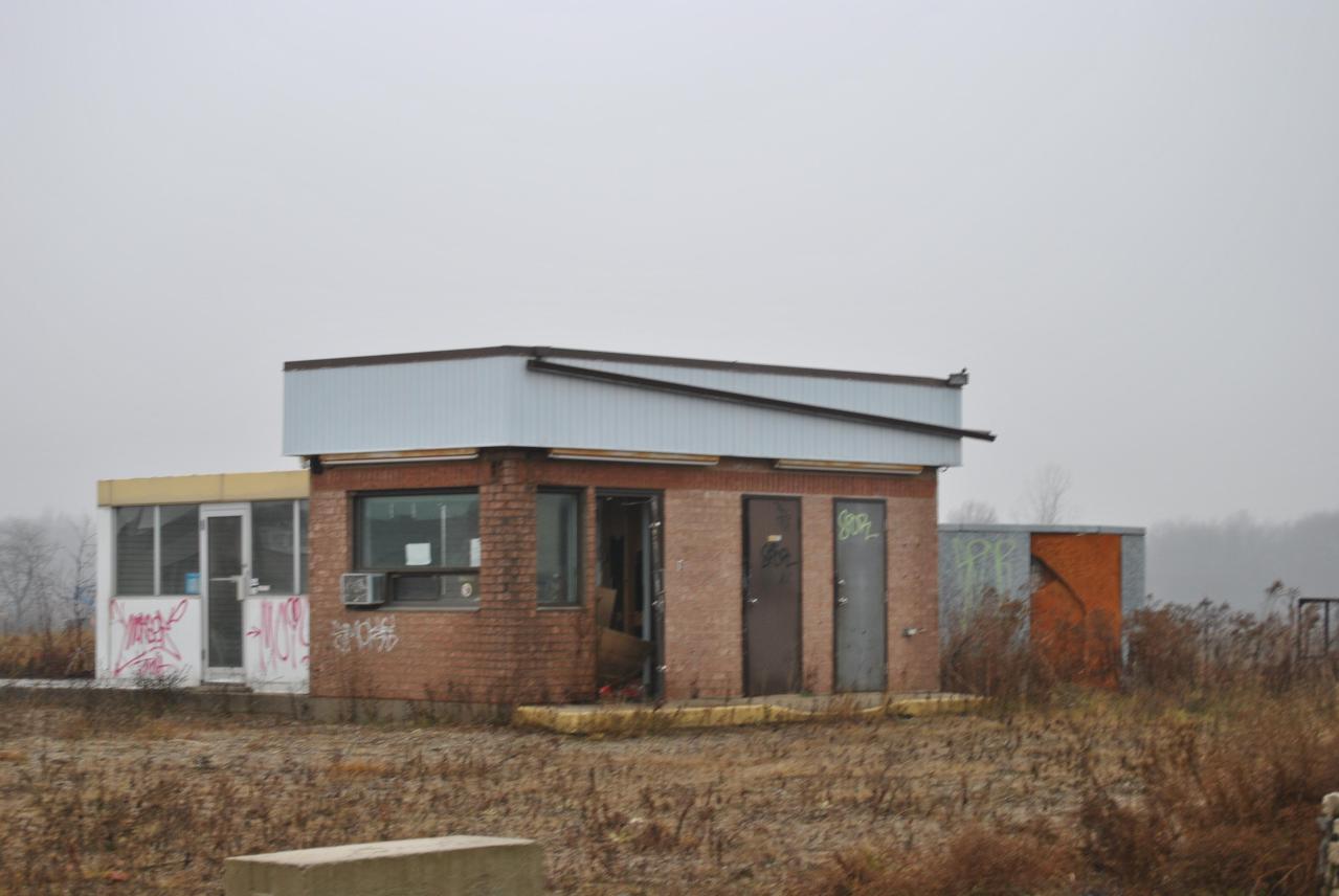 Empty ESSO - December 2012 - DSC_0293.JPG