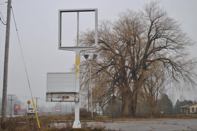 Empty ESSO - December 2012 - DSC_0294.JPG