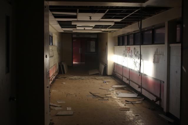 Abandoned School - IMG_9187.JPG