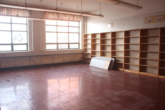 Abandoned School - IMG_9163.JPG