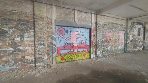 Chop shop and Wooden Pallets photo 2