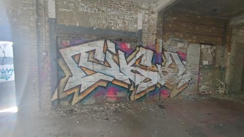 Chop Shop and Wooden Pallets - 20220328_171819_HDR.jpg