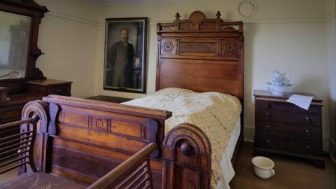 The House & Grounds 2018 - Collages34.jpg