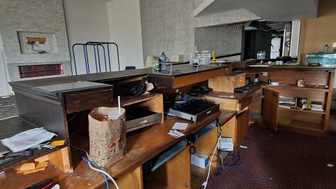 Scrapped hotel - Welland, Ontario