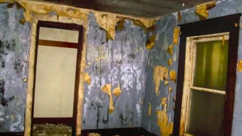 This old House - b.jpg