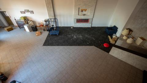 no tell motel! - Abandoned Hotel With Heart Shaped Jacuzzi Tubs-14.jpg