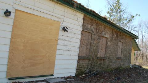 Hidden Abandoned House in Milton photo 3