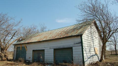Hidden Abandoned House in Milton photo 5