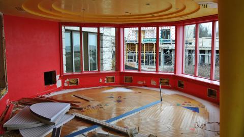 Living On The Edge - March 2013 - 8.jpg