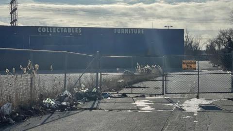 Mall apocalypse - C670D440-E19F-4FF4-A1CD-ACFE17E7E57A.jpeg