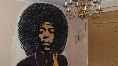 Jimi Hendrix and AC/DC - Airstream Camaro House (7).jpg