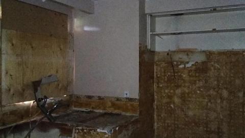 Jimi Hendrix and AC/DC - Airstream Camaro House (9).jpg