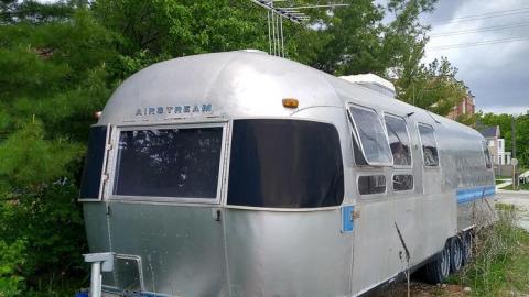 Jimi Hendrix and AC/DC - Airstream Camaro House (18).jpg
