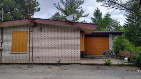 Under the Blacklight - Under the Blacklight (15).jpg