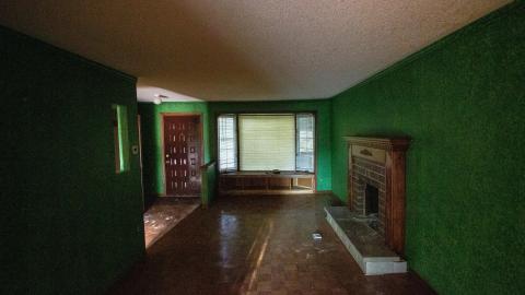 09/2022 - Dog Walker Dodging - IMG_2928.JPG