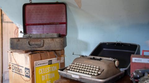 august 2019 - Abandoned Time Capsule Farmhouse Antique Audio Equipment-4.jpg