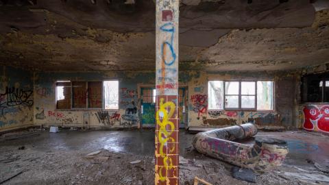 2014 - abandoned camp 30 pow camp ontario-7.jpg