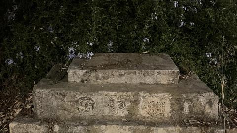 Millennium-Old Graveyard - IMG_0415.jpg