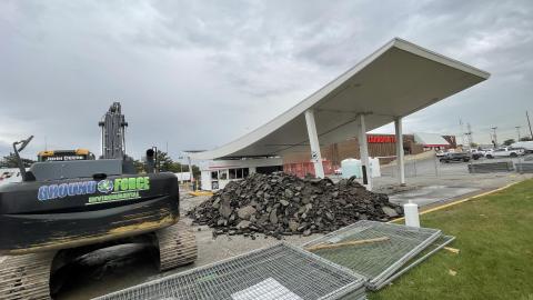 Gas station - 8776BE32-053A-48AE-B7CD-0FDBB5CAE778.jpeg