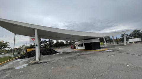 Gas station - 30B203C1-489F-49B2-8D53-9AA4BD4A9042.jpeg