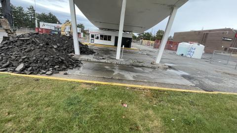 Gas station - 1CA3154A-0221-4699-83D7-8968E6E6DF9F.jpeg