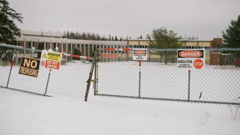 northern highschool long abandoned - 000045810011.jpg