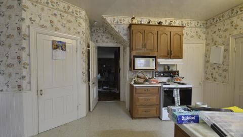 May 2015 - Time Capsule House (14).jpg