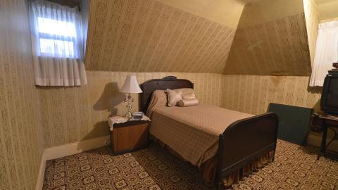 May 2015 - Time Capsule House (19).jpg