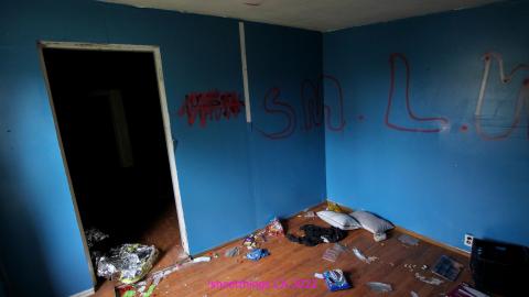 And It Continued To Plummet... (MAY 2022) - IMG_5805.JPG