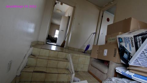 Upper Apartment - APRIL 2022 - IMG_5099.JPG