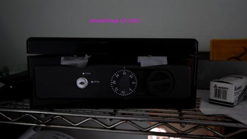 Upper Apartment - APRIL 2022 - IMG_5104.JPG