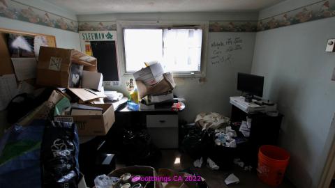 Upper Apartment - APRIL 2022 - IMG_5106.JPG