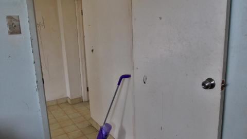 Upper Apartment - APRIL 2022 - IMG_5113.JPG