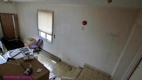 Upper Apartment - APRIL 2022 - IMG_5115.JPG