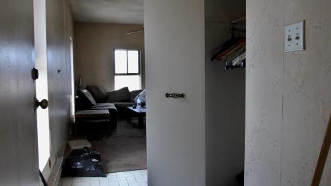 Upper Apartment - APRIL 2022 - IMG_5116.JPG