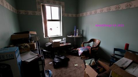 Upper Apartment - APRIL 2022 - IMG_5154.JPG