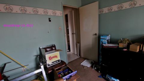 Upper Apartment - APRIL 2022 - IMG_5159.JPG