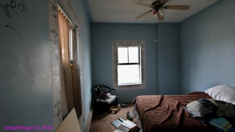 Upper Apartment - APRIL 2022 - IMG_5161.JPG