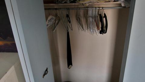 Upper Apartment - APRIL 2022 - IMG_5165.JPG