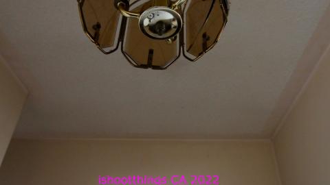 Upper Apartment - APRIL 2022 - IMG_5192.JPG